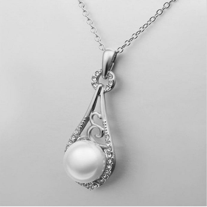 Fashion Pearl Necklace Clavicle Chain - MagicWhisper Boutique