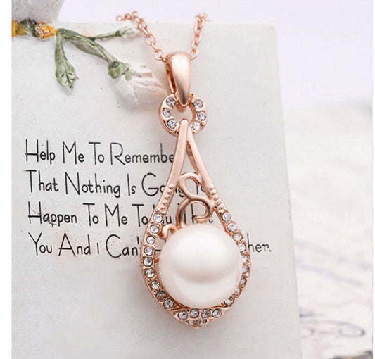 Fashion Pearl Necklace Clavicle Chain - MagicWhisper Boutique